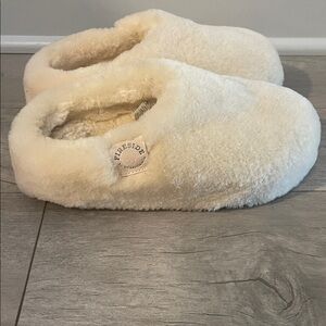 Dearfoams Cream Women's Slippers